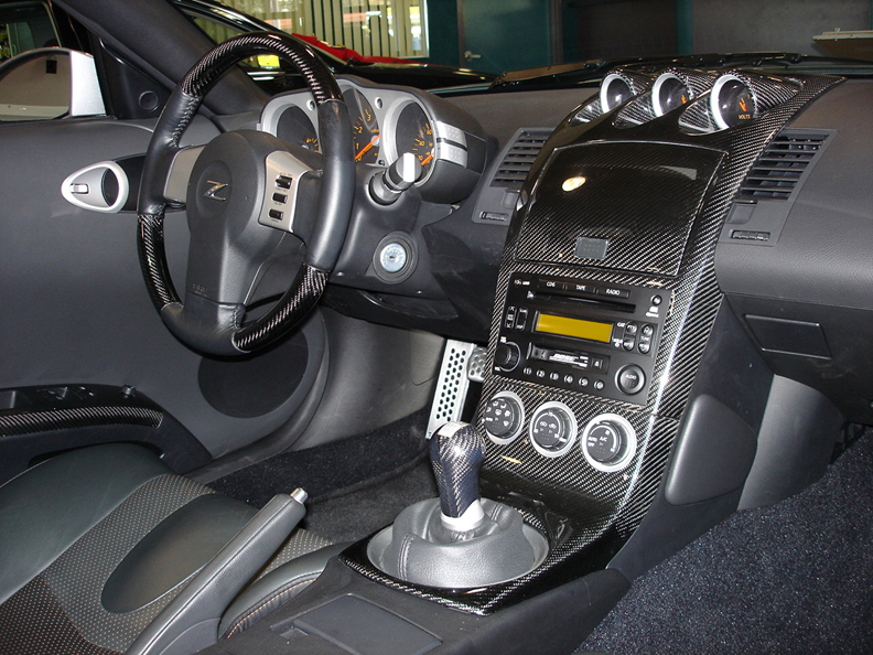 350Z Black CF Full Dash-installed- 792