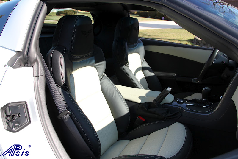 C6 2012 Seat-ebony + perf linen w-linen stitching-installed-7