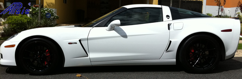 C6 ZR1 Style Spoiler-painted black installed on white z06-5