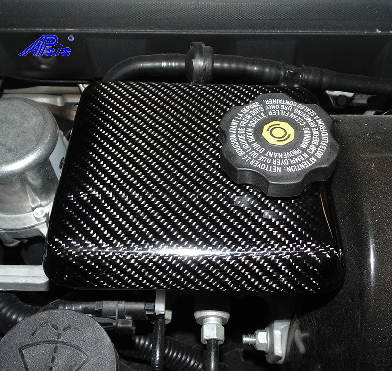 C7 Master Cylinder Cover-installed-1